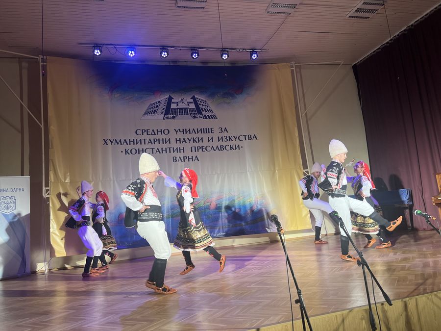 Фото - Варна на младите